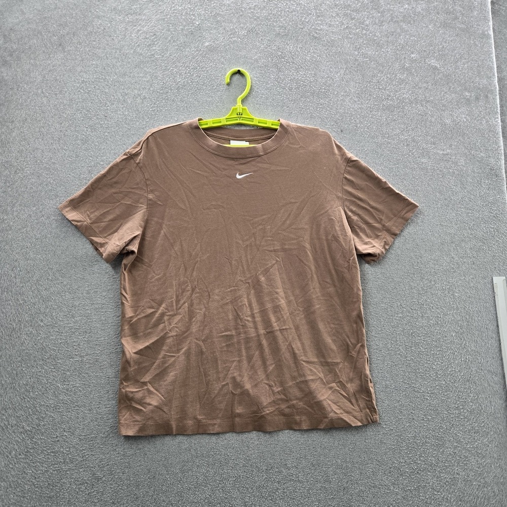 Nike Men Shirt M Brown Logo Short Sleeve Center‎ Mini Swoosh Embroidered